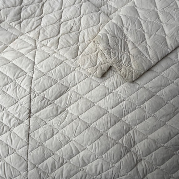 North Face Women's ThermoBall Insulated Parka
Quilted Thermal Ball Jacket - Picture 8 of 8